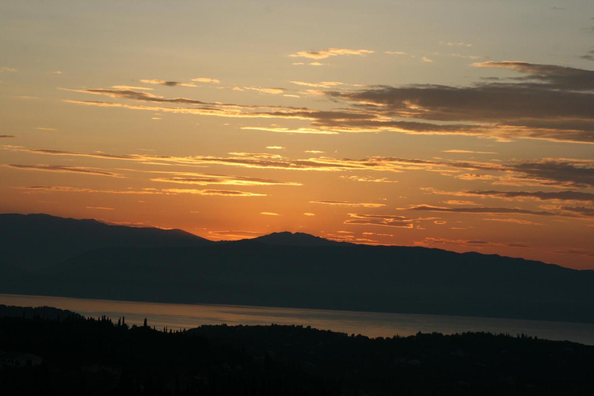 Corfu Luxury Apartment, Tranquility, Mountain & Sea Views Agios Gordios  Exterior foto